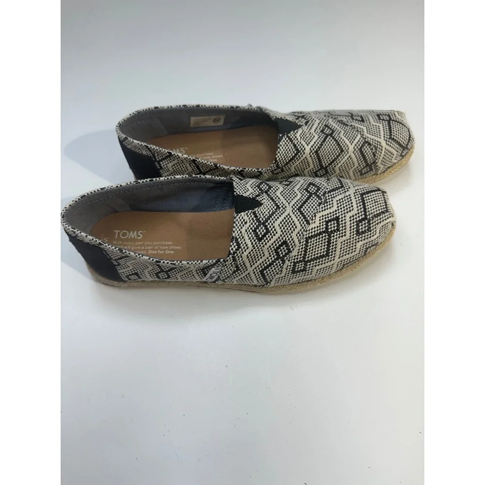 TOMS Womens Alpargata Woven Geometric Espadrille Flats Black White Size 8